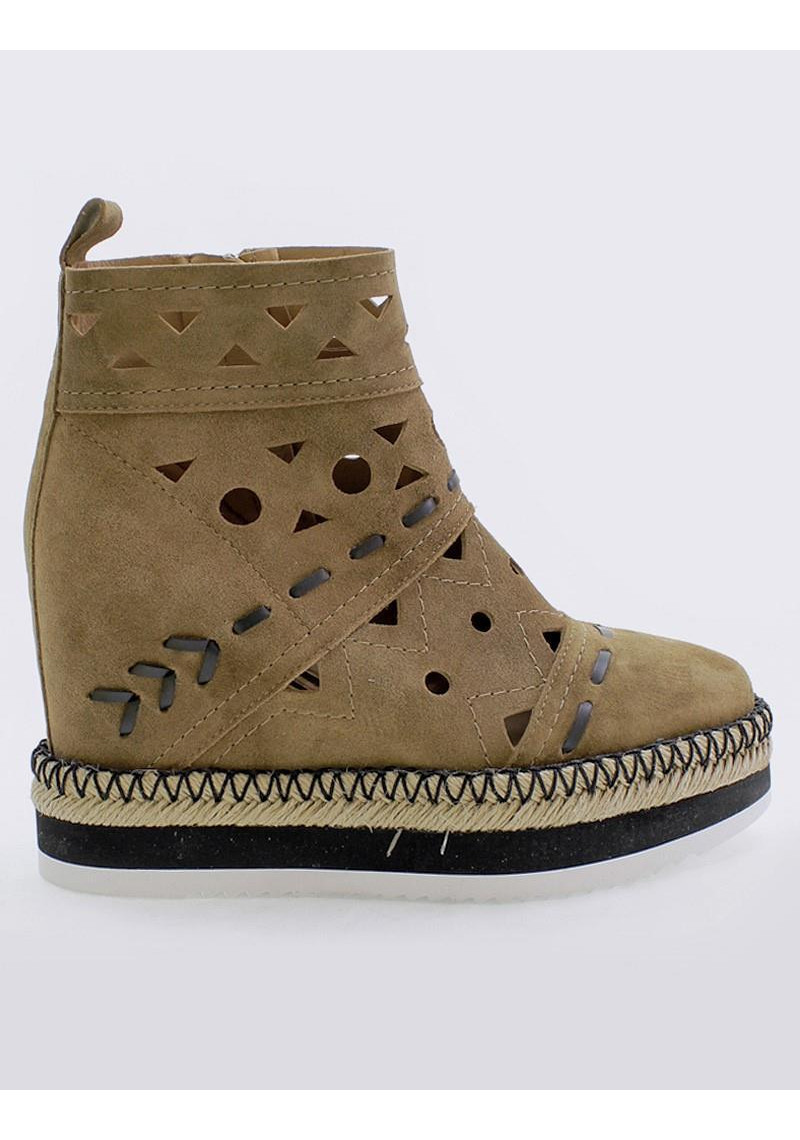 BOTIN ALPE 2285 CUERO - Tienda Online Lola Rey