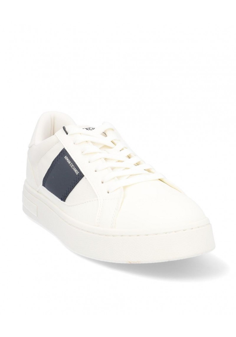 ZAPATILLA ARMANI XUX241 OFF WHITE DEEP NAVY