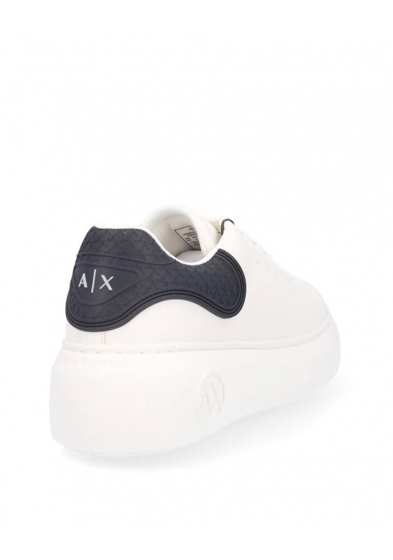 ZAPATILLA ARMANI XDX188 OFF WHITE BLACK